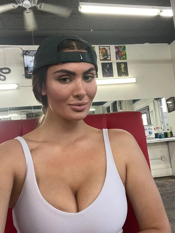 Alyssa Rhoades's BabeWiki Profile