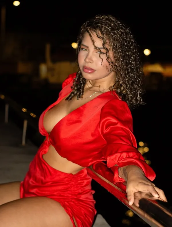 Angelica Lima's photo 5