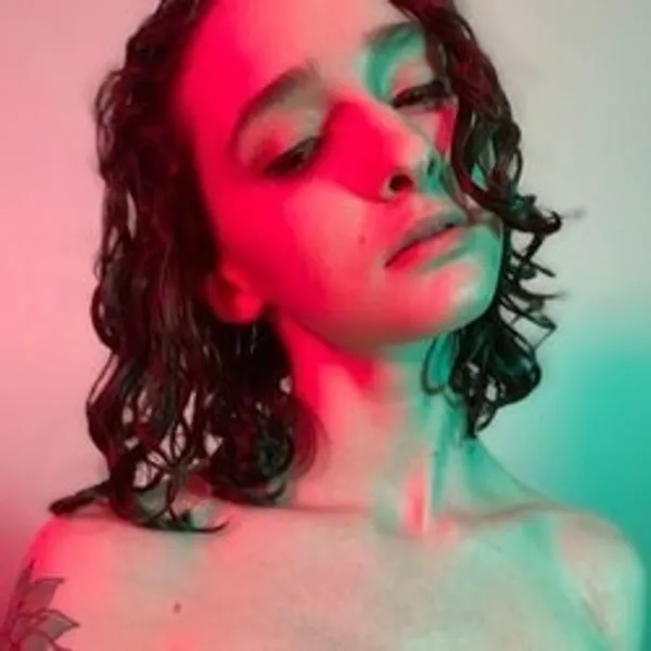 Angelica Vee's BabeWiki Profile