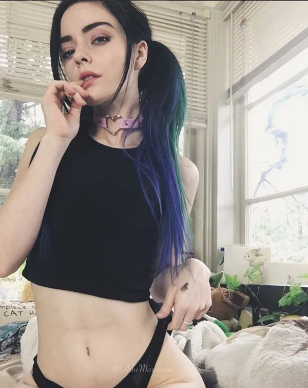 Ashe Maree's BabeWiki Profile