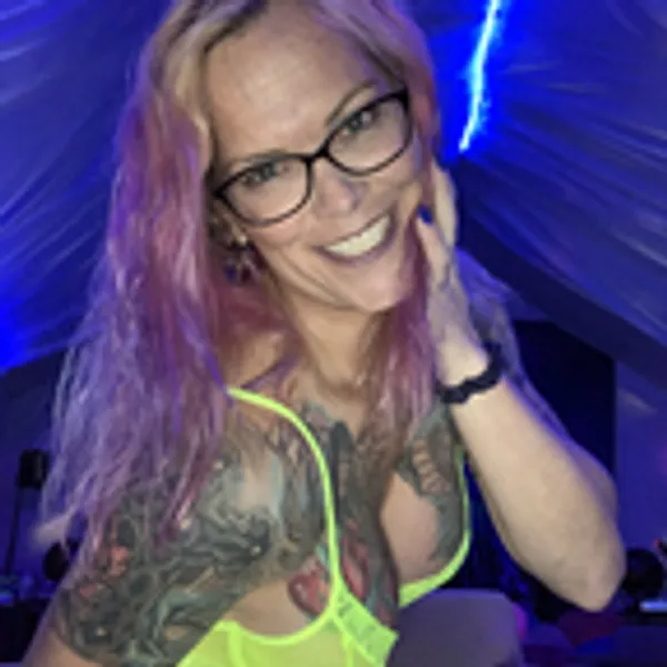 Bailey Beach's BabeWiki Profile