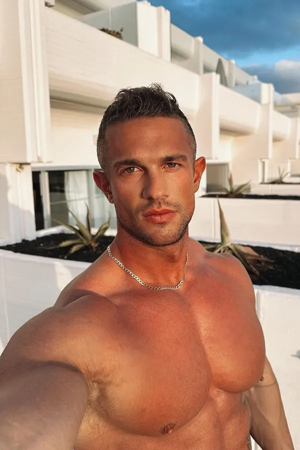 Charlie London's BabeWiki Profile