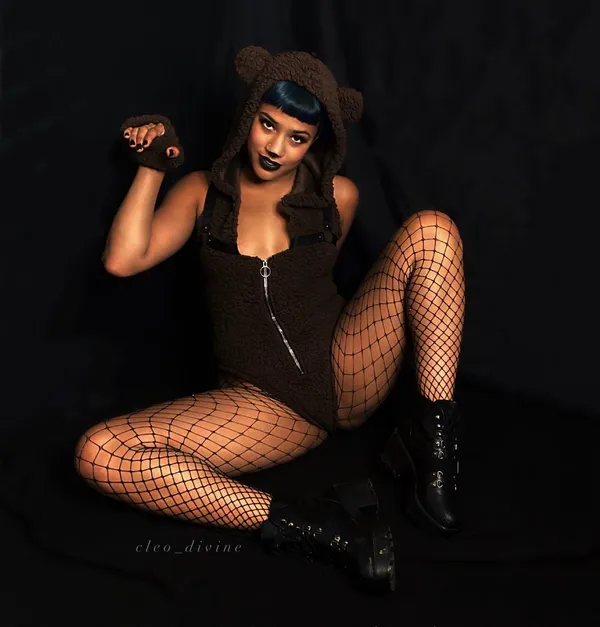 Cleo Divine's photo 6