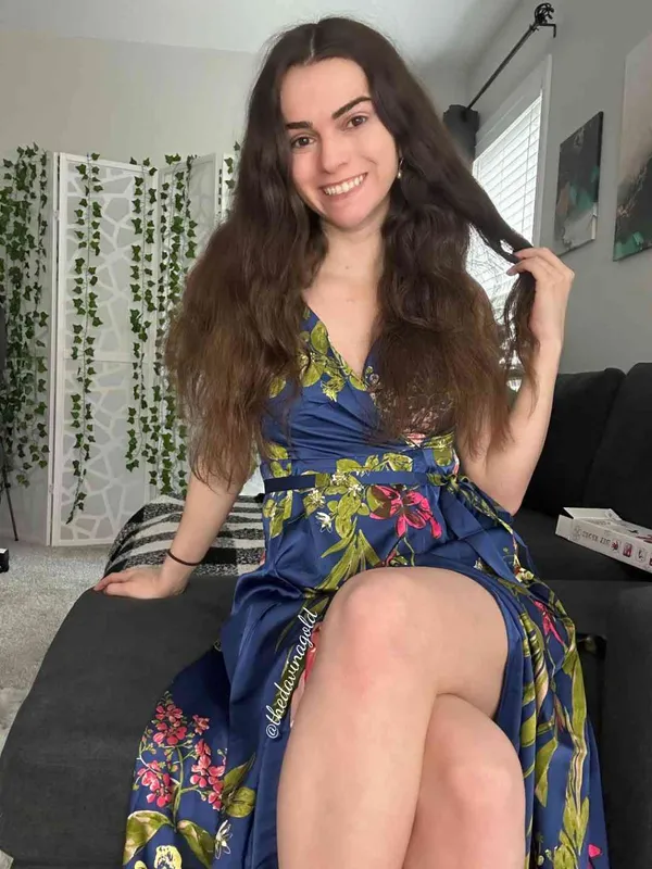 Davina Gold's BabeWiki Profile