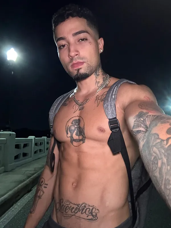 Drako Aponte's BabeWiki Profile