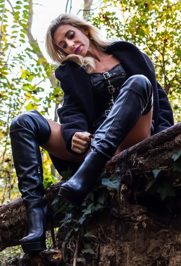 Eleonore Feet's photo 3