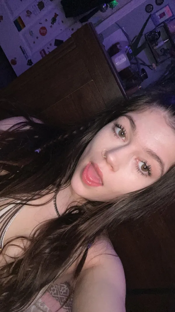Elliana Smith's BabeWiki Profile