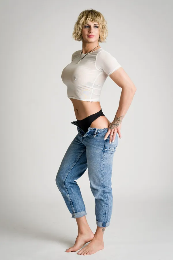 Endy Doll's BabeWiki Profile