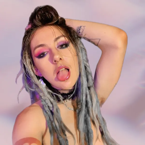 Fae Bae's BabeWiki Profile