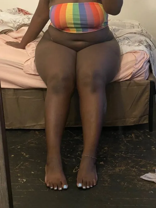 feetbytoni's BabeWiki Profile