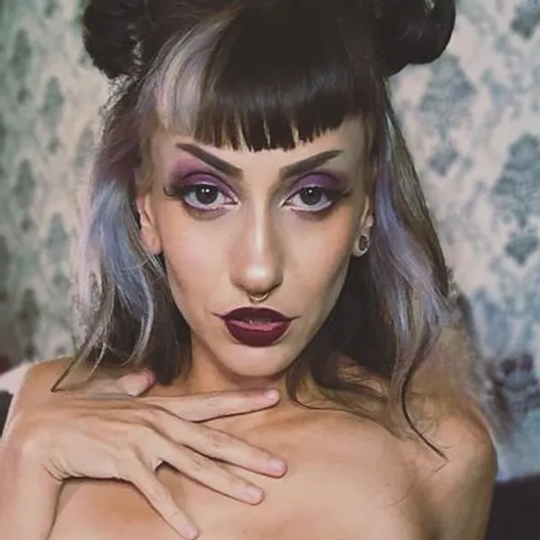 Freyja Moon's BabeWiki Profile
