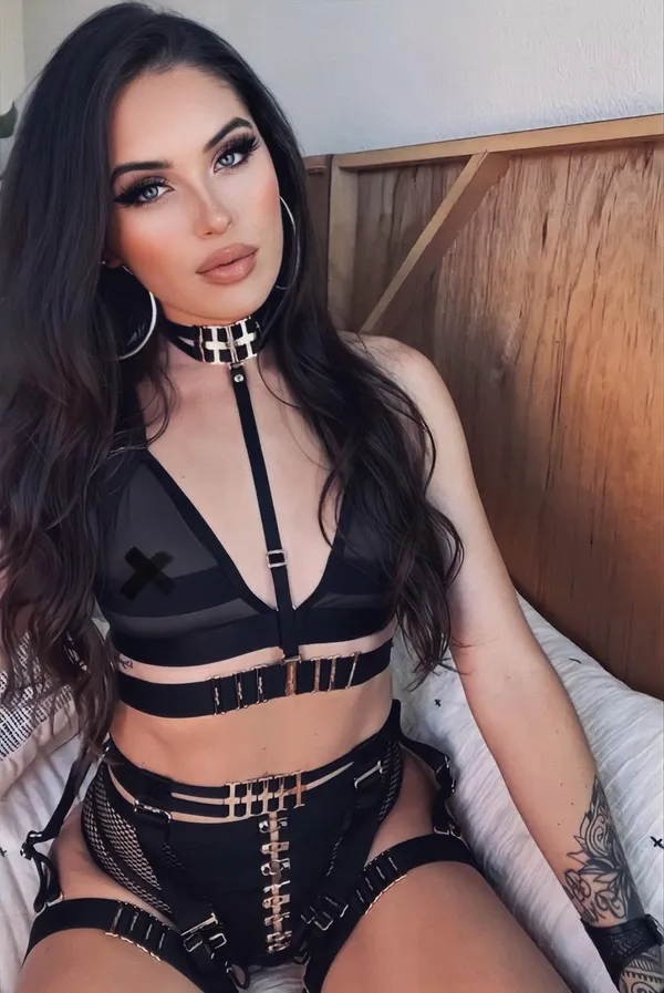 Goddess Alessa's photo 4