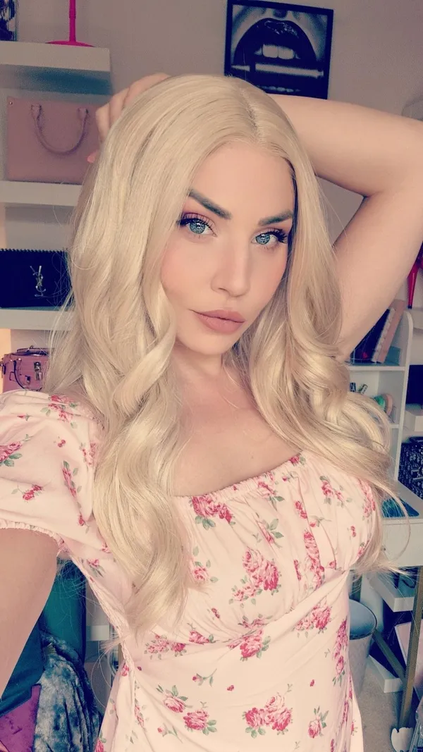 Goddess Blonde Kitty's photo 5