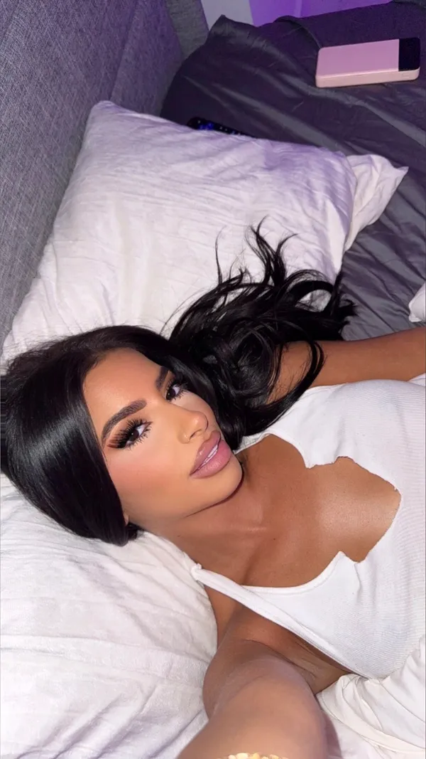 Jesenia Sosa's BabeWiki Profile