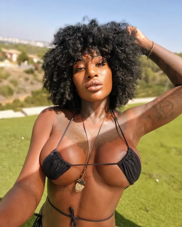 Josy Black's photo 6