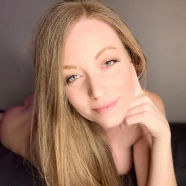 kennaxx's BabeWiki Profile
