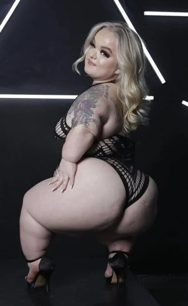 Kylie Monroe's photo 5