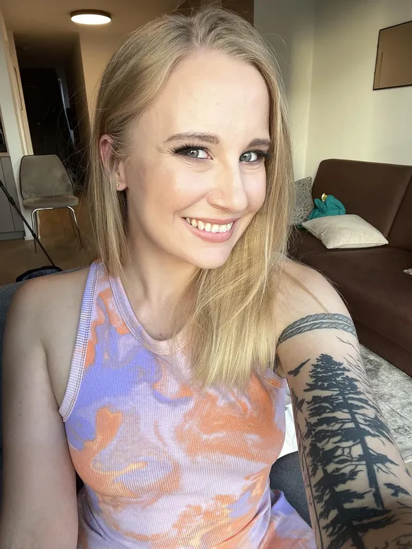 Marie Hardon's BabeWiki Profile