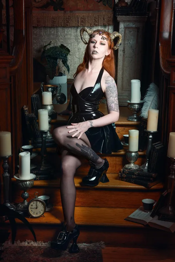 Miss Mara Mayhem's photo 3