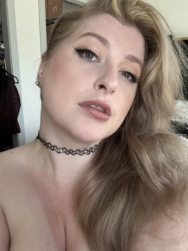 Mistress Molly's photo 4