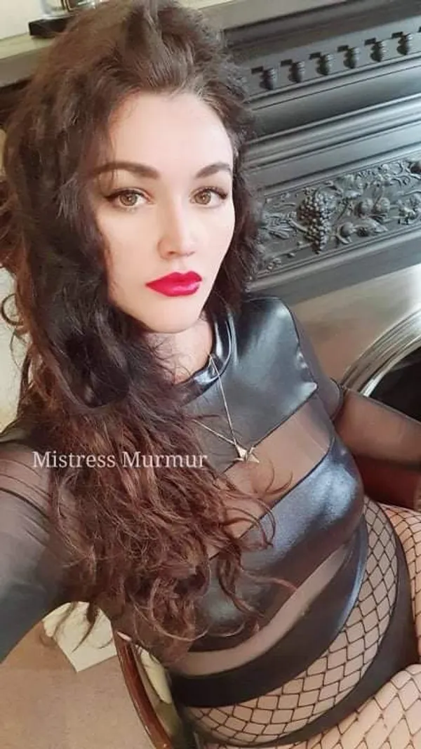 Mistress Murmur's BabeWiki Profile
