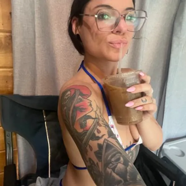 mollyypockett's BabeWiki Profile