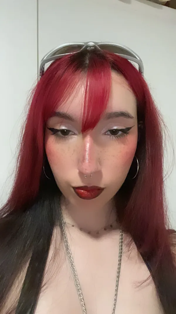 parislulu's BabeWiki Profile