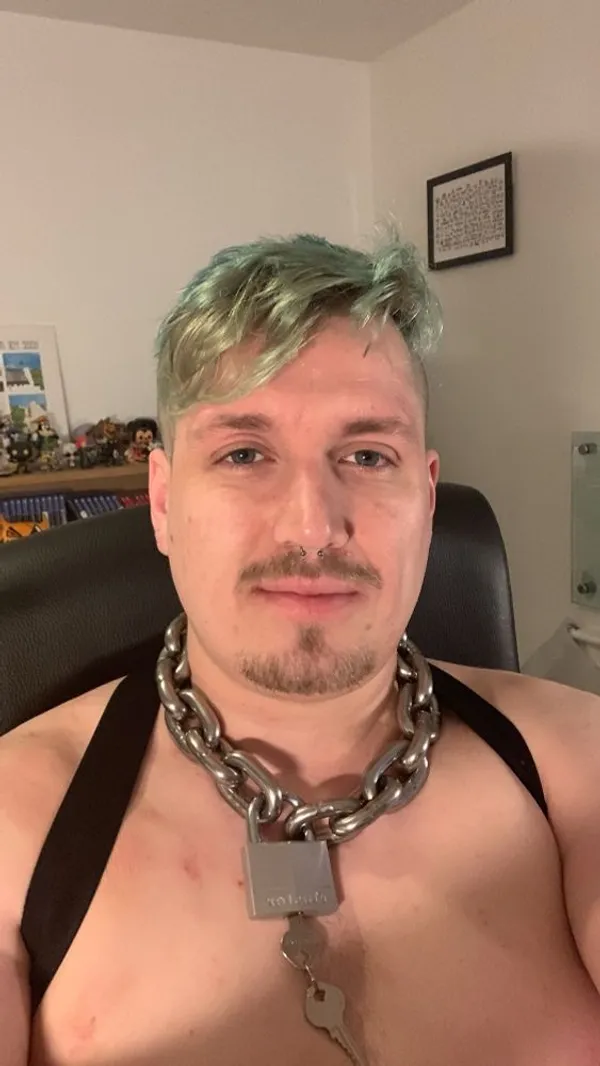 pupfondue's BabeWiki Profile