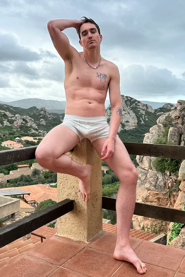 Rob Hudson's BabeWiki Profile