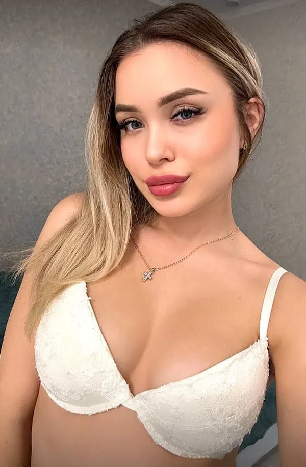 Sexy Mila's photo 3