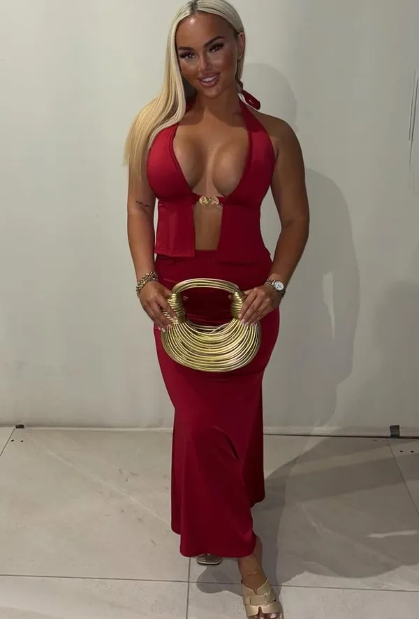Shae Carr's BabeWiki Profile