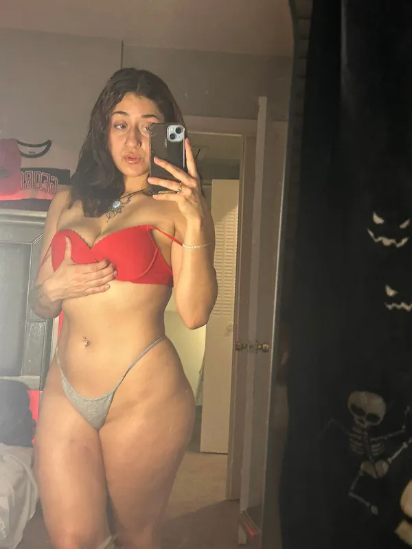 Solana Escobar's BabeWiki Profile