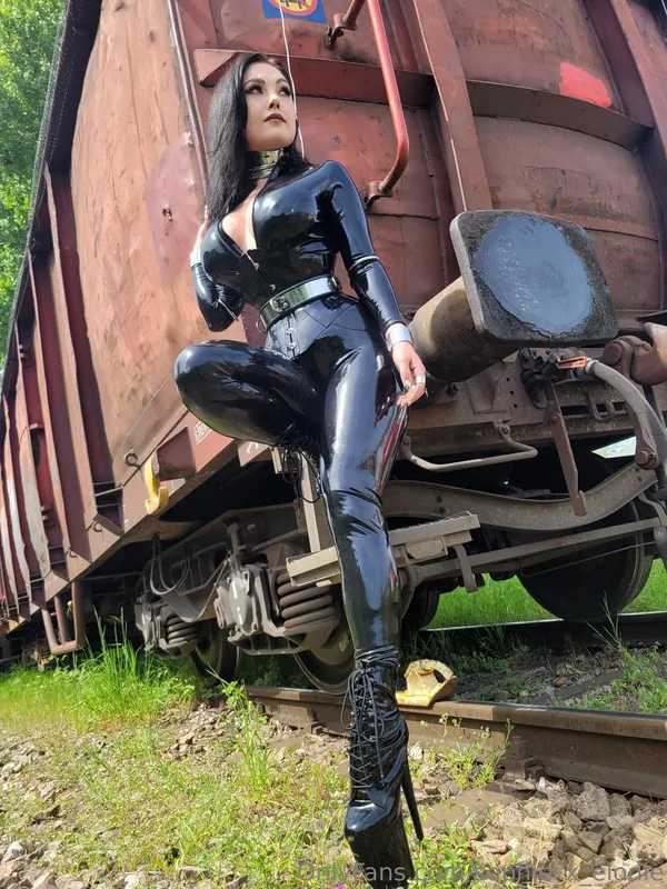 Sophie Elodie's BabeWiki Profile
