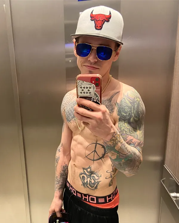 sunnyd_z's BabeWiki Profile