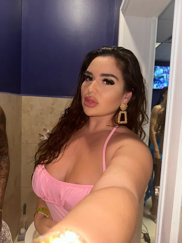 Victorya Addad's BabeWiki Profile