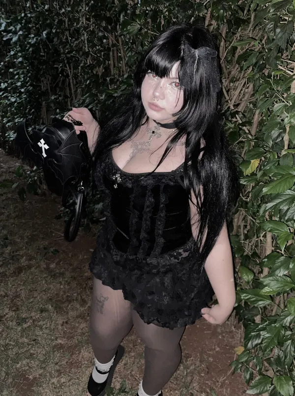 Vivika's photo 4